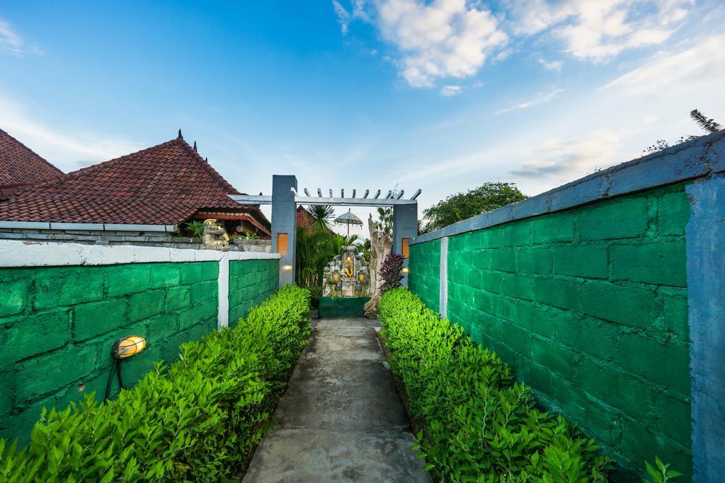 Laguna Reef Huts Hotel Nusa Lembongan  Exterior photo