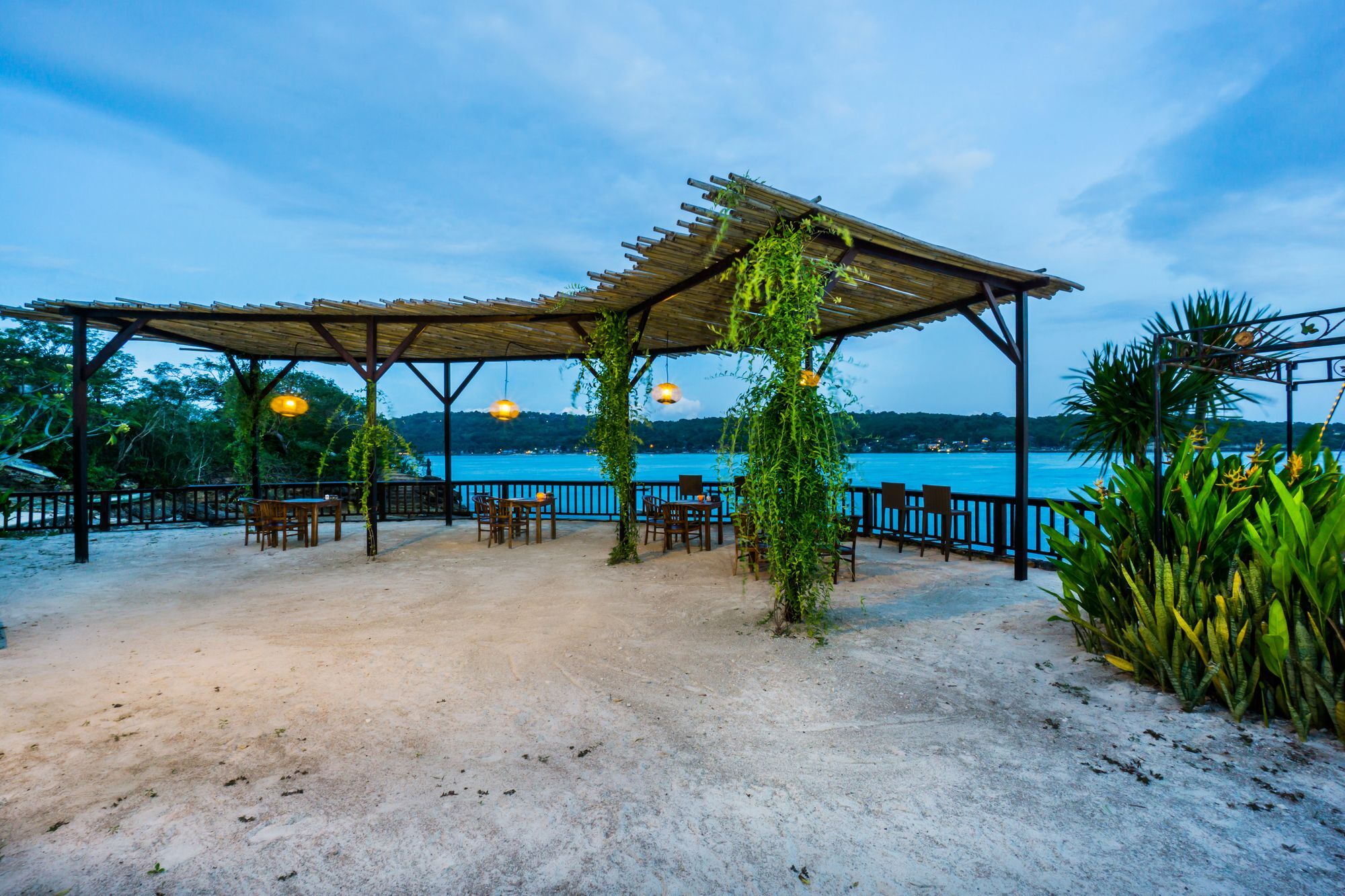 Laguna Reef Huts Hotel Nusa Lembongan  Exterior photo