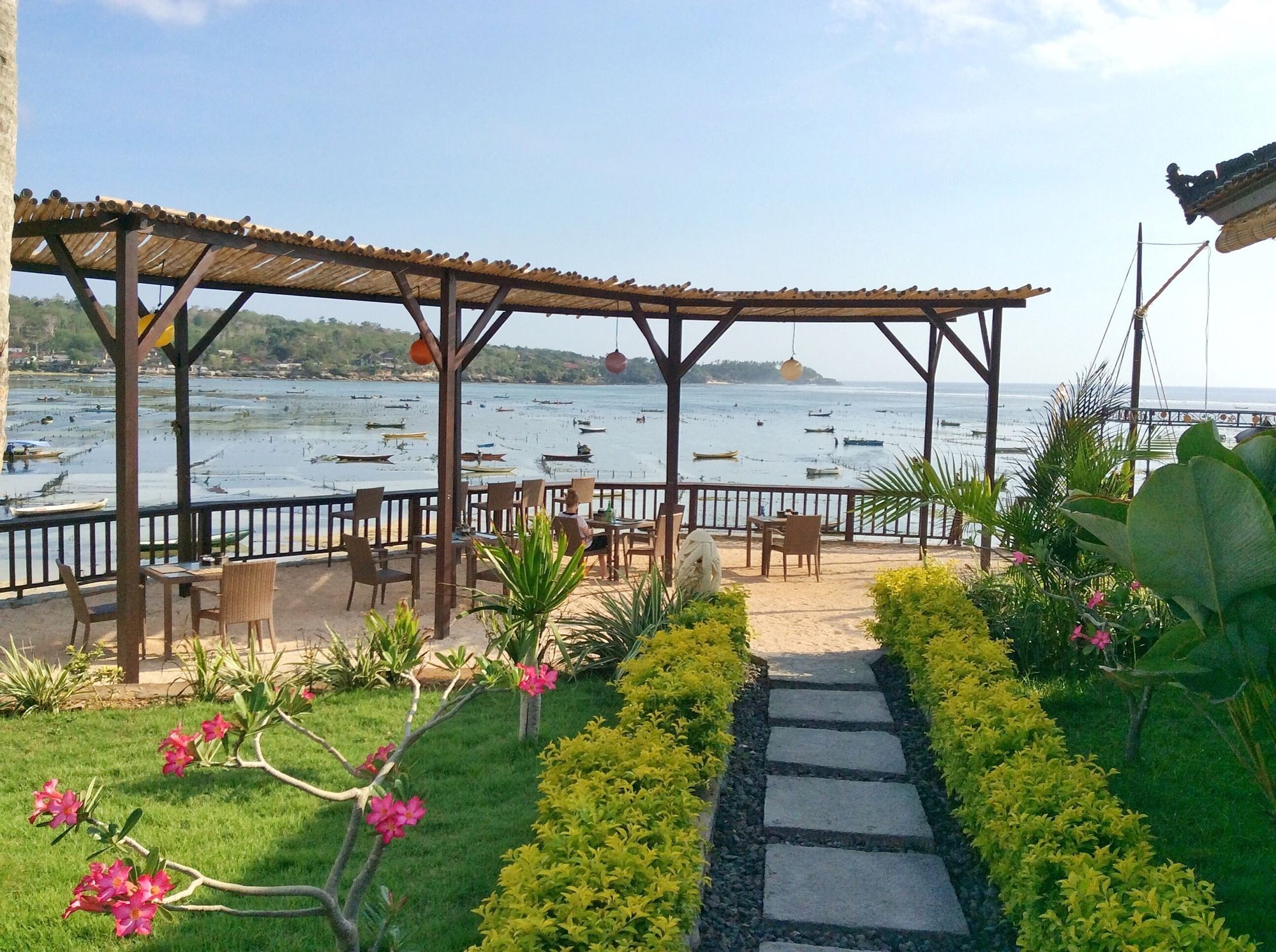 Laguna Reef Huts Hotel Nusa Lembongan  Exterior photo