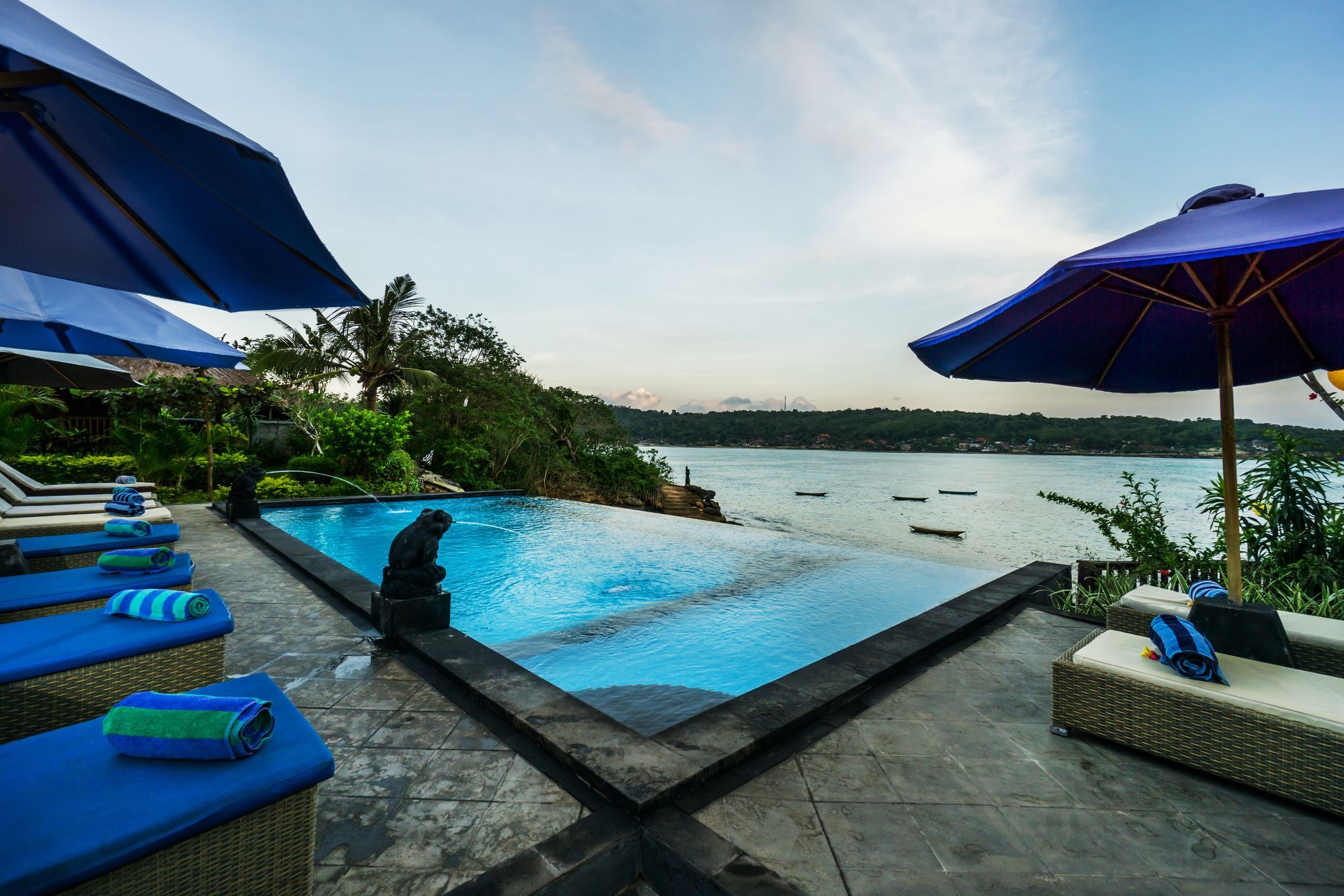 Laguna Reef Huts Hotel Nusa Lembongan  Exterior photo